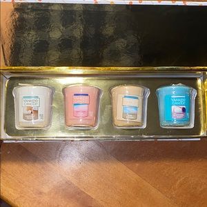 Yankee candle small candles (4) NEVER USED/OPENED